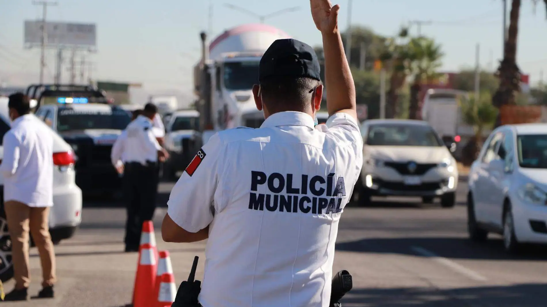 Patrulla policía municipal tránsito seguridad